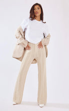 Effortless Elegance: The Perfect Oversized Comfort for Women - (White) - Young Trendz