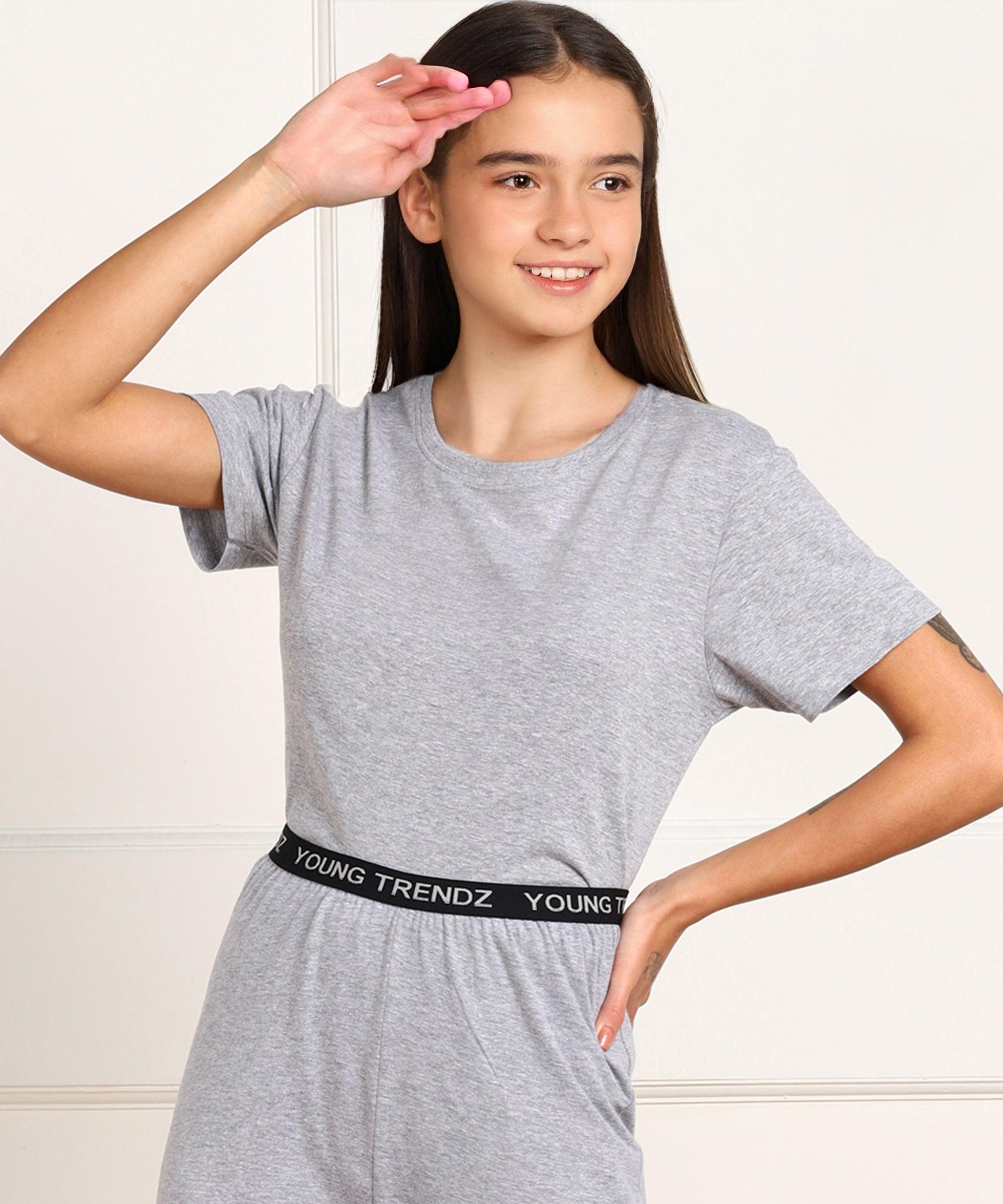 Girls Regular Fit Solid Tshirt - Young Trendz